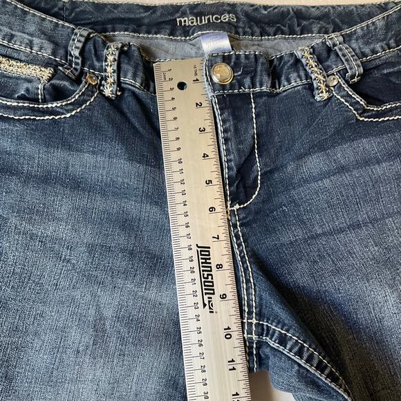Maurices Women Capri Jeans size 34 Blue Mid Rise Stretch Exclusive of Decoration - Picture 6 of 11